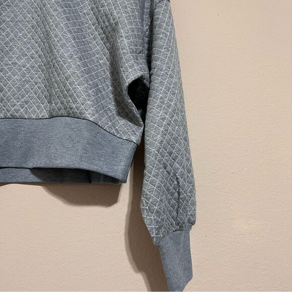 SOCIALITE Textured Mock Neck Pullover - Picture 8 of 11